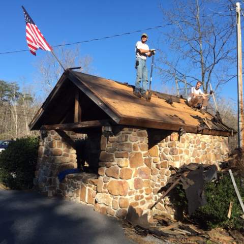 Fixing-the-gatehouse-roof